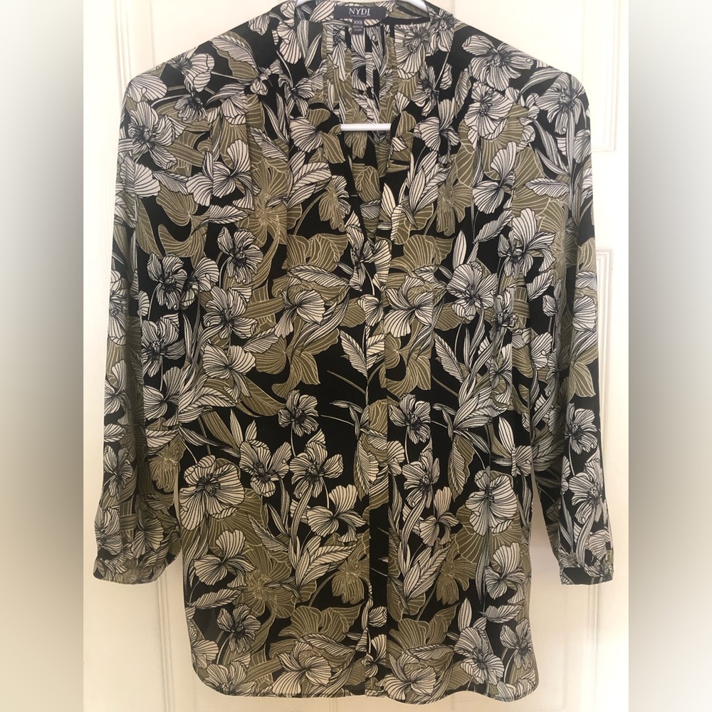 NYDJ women’s XXS long sleeve, button down blouse.